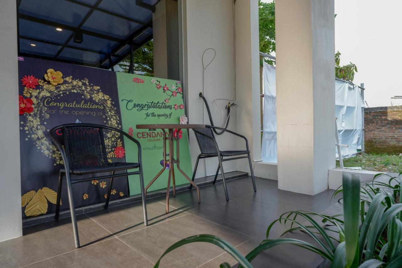 Reddoorz Plus Near Solo Baru Exterior photo